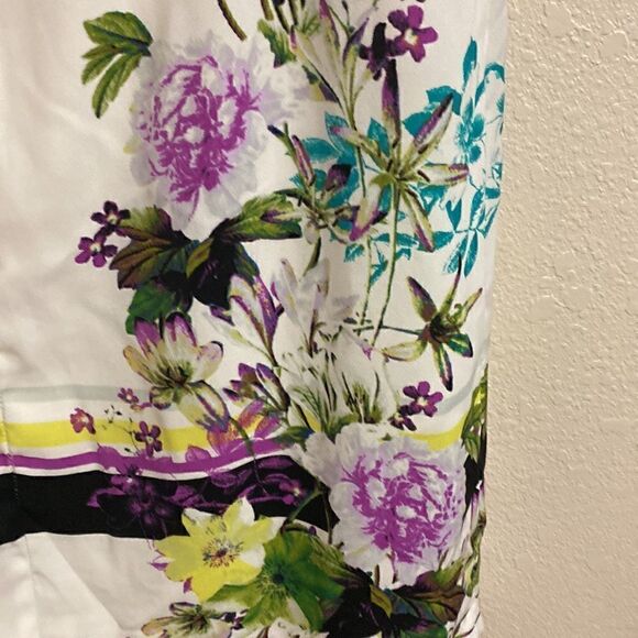👗🌺🌸WORTHINGTON WHITE FLORAL DRESS WITH A ZIPPER IN THE BACK 👗 - Picture 6 of 9